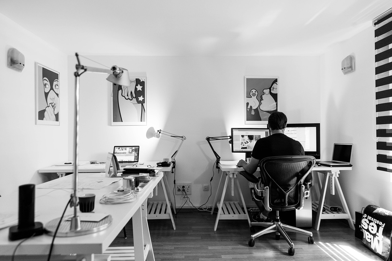 Employee Benefits for Remote Workers: What’s Different and What’s the Same?